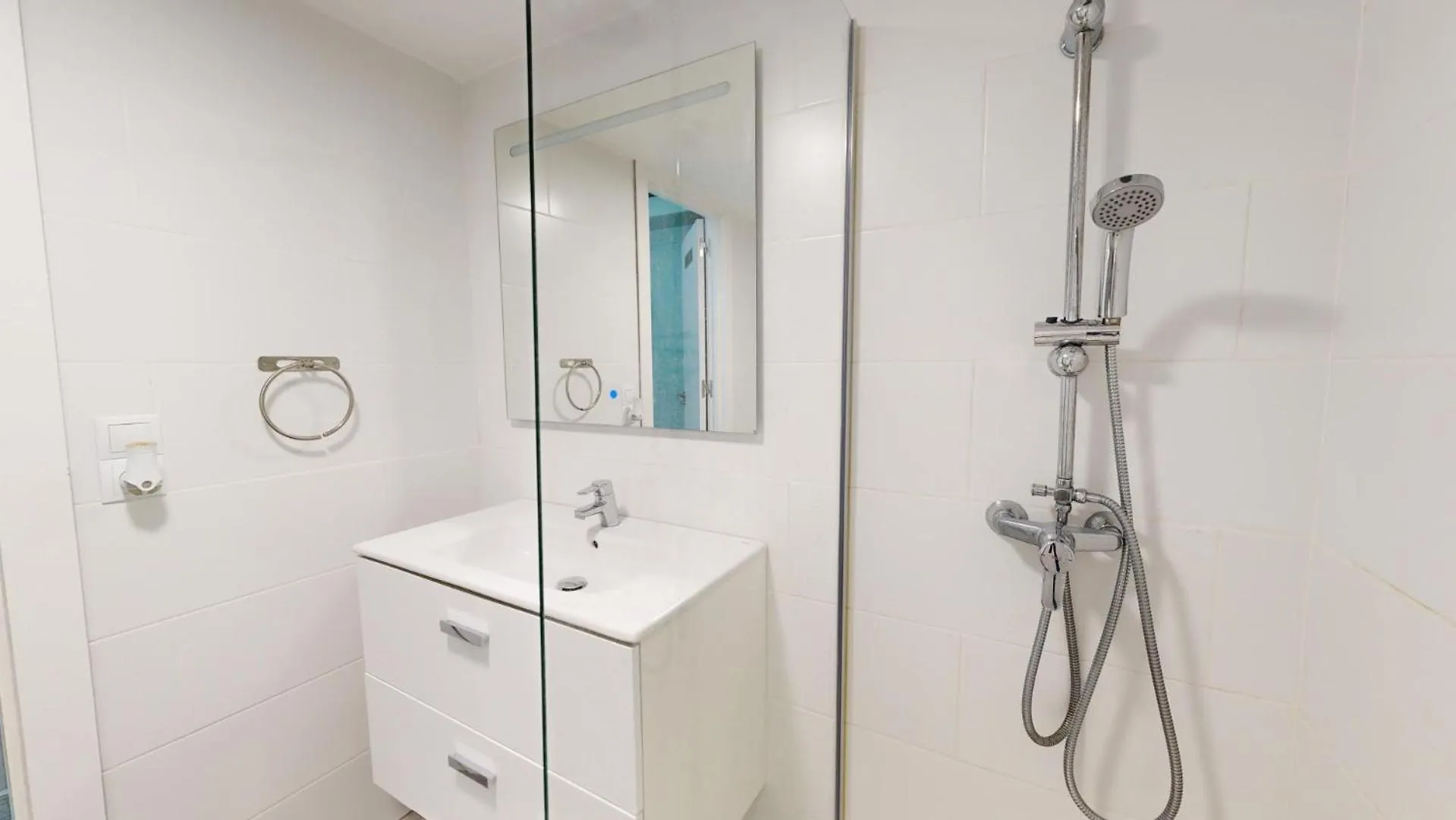Apartment Studio 30M2 ,Vue Sur Mer Et Piscine Roses Spain